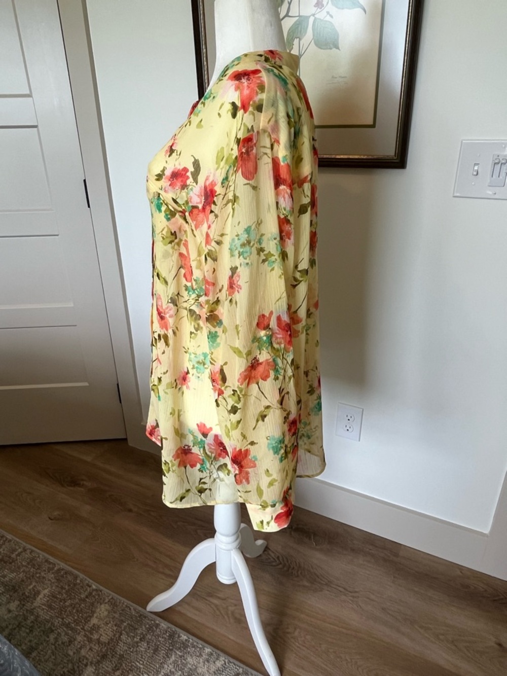 Floral blouse: Kut From The Kloth - Picture 5 of 5